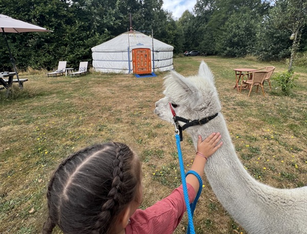 Laura ging proefslapen in een Yurt